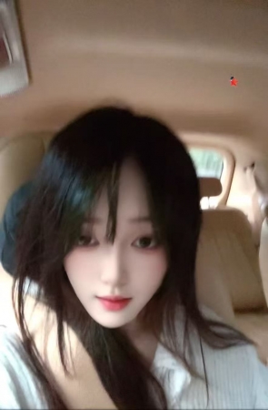 上海24岁包养头像