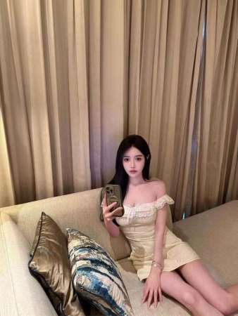 北京23岁包养头像